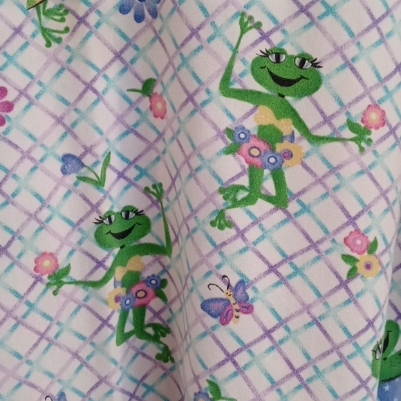 Scrub top extra large cute frogs Simply Basic - Picture 2 of 7